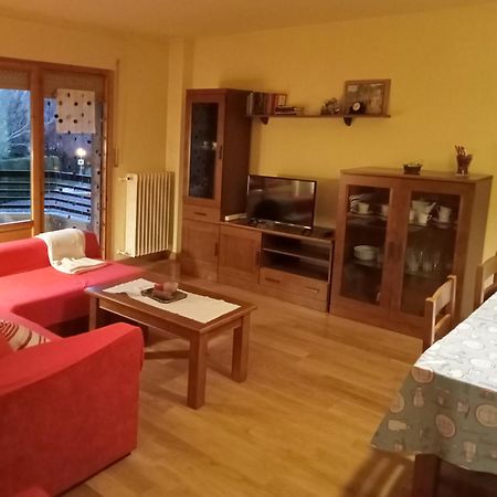 Apartamentos Biescas 3000 المظهر الخارجي الصورة