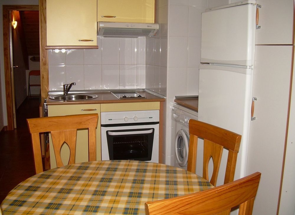 Apartamentos Biescas 3000 المظهر الخارجي الصورة